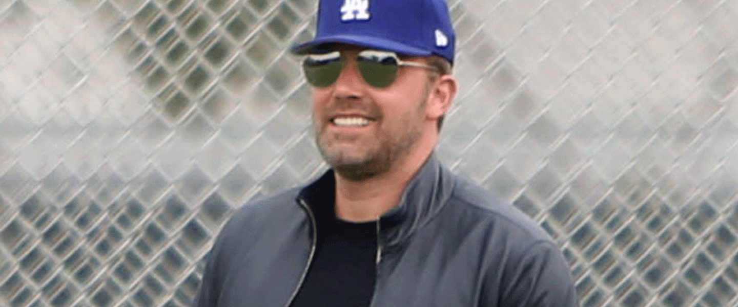 Ben Affleck in dodgers hat