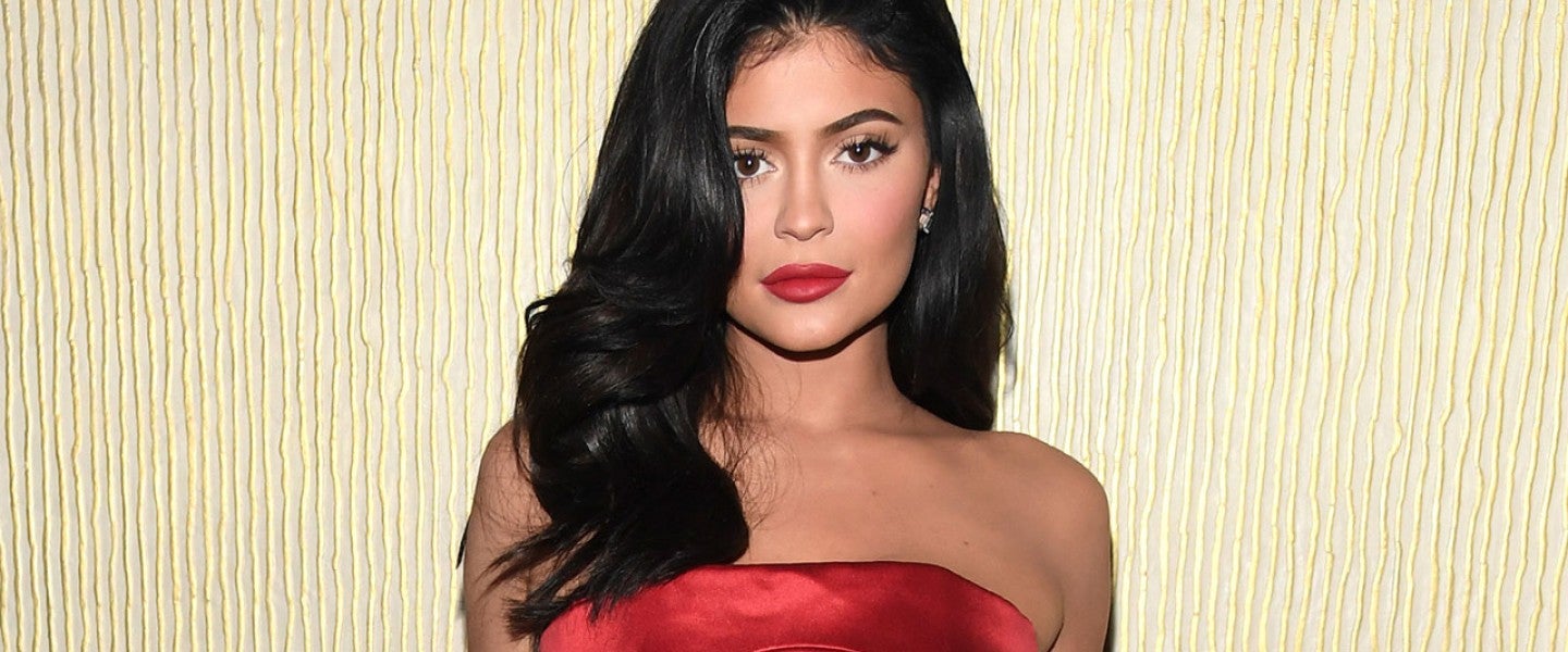 Kylie Jenner at pre-grammy gala in february 2019