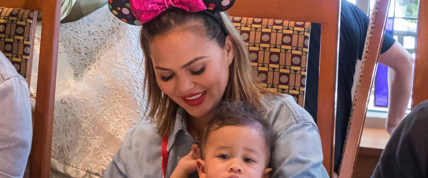 Cutest Pics Of Chrissy Teigen And John Legend's Son Miles ...