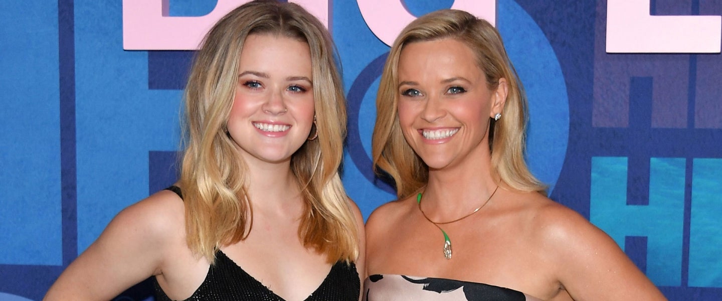 Reese Witherspoons daughter Ava Phillippe unveils major body  transformation in beach photo  HELLO