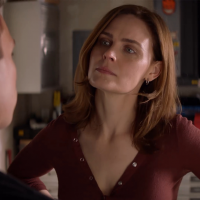 Emily Deschanel Threatens J in 'Animal Kingdom' 