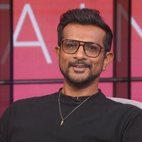 ‘Ghosts’ Star Utkarsh Ambudkar on Scoring ‘Never Have I Ever’ Role and ‘Pitch Perfect’ Anniversary