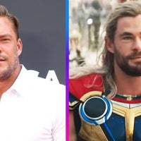 Alan Ritchson and Chris Hemsworth 