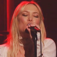 Kate Hudson Is a Rock Star! Watch Her Perform New Single