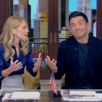 Kelly Ripa and Mark Consuelos