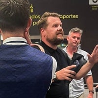 James Corden Praised as a Gentleman After Defending Airline Passengers