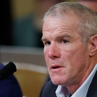 NFL Hall of Famer Brett Favre Reveals Parkinson's Diagnosis