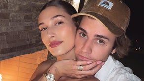 Hailey Bieber's Closet on X: May 6, 2020 - #HaileyBieber and #JustinBieber  on a new episode of #TheBiebersOnWatch. Hails looked super adorable in a  Vintage 1992 Blue Jays tee shirt, sadly not