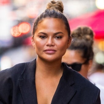 Chrissy Teigen - Exclusive Interviews, Pictures & More | Entertainment