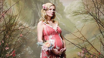 Kirsten Dunst Shows Off Her Baby Bump For the First Time!