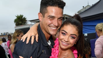 2019 Teen Choice Awards: Sarah Hyland and Wells Adams Pack on the PDA Backstage