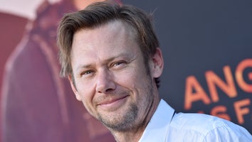 'Westworld': Jimmi Simpson on His Return -- and How Ed Harris Broke His Pinky (Exclusive) 