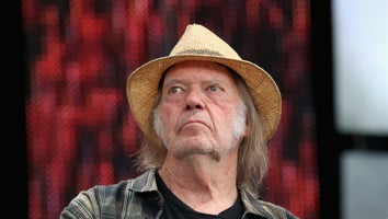 Neil Young’s Music Is Pulled From Spotify After His Complaints About Joe Rogan