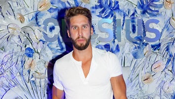 'The Bachelorette' Alum Shawn Booth Announces He's Going to Be a Dad