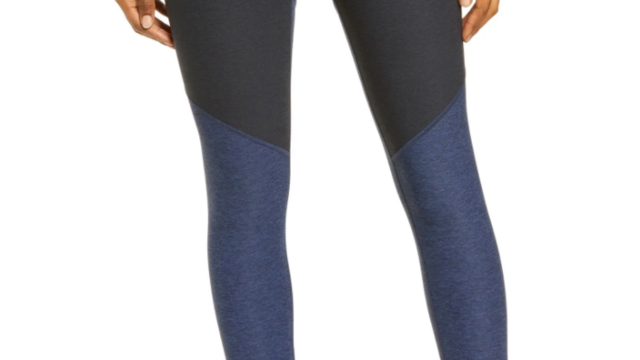 Two-Tone Warmup Legging – Outdoor Voices