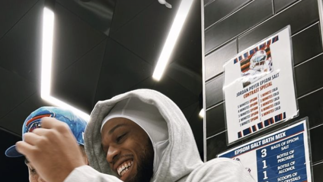 Damar Hamlin Reunites With Buffalo Bills Teammates and He's All Smiles: See  the Pic