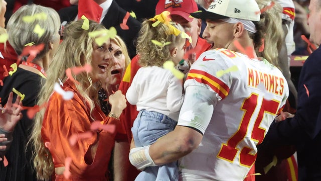 Patrick Mahomes' Wife Brittany Sparkles at Chiefs' Ring Ceremony