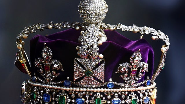 Adult KING or QUEEN Crown Hat Jewels Royal King Coronation Regal