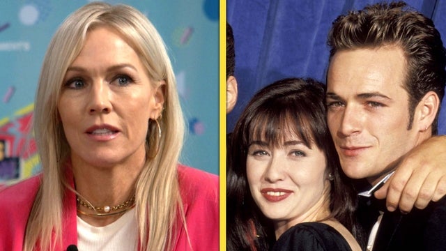 Jennie Garth Says Shannen Doherty and Luke Perry's Deaths Have Made Her Feel Same 'Pain' and 'Grief'