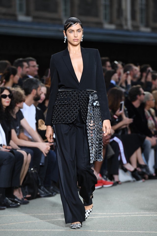 Kendall Jenner Rocks Pixie Cut on Givenchy Runway With Bella Hadid and ...