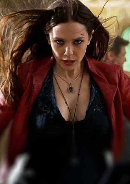 Elizabeth Olsen Says She D Prefer A More Modest Avengers Costume