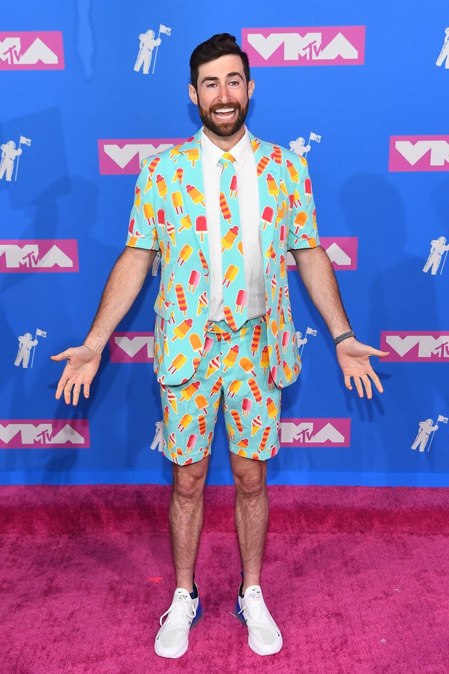 Scott Rogowsky at 2018 vmas