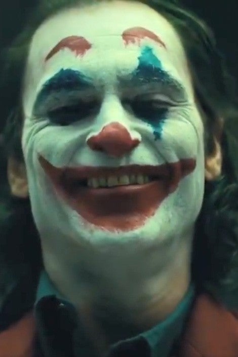 Joaquin Phoenix Transforms Into The Joker In First Clip Of Him In Full 0292