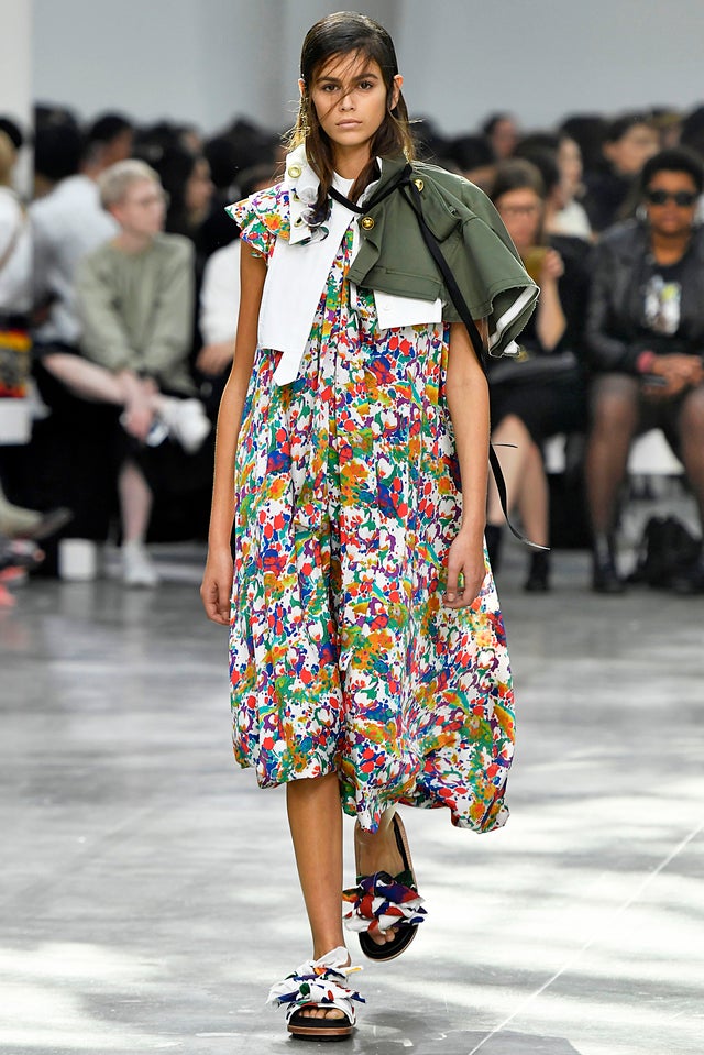 Kaia Gerber on Sacai runway