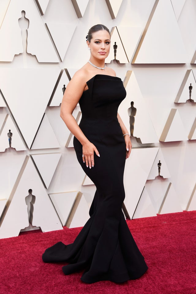 Ashley Graham at 2019 oscars