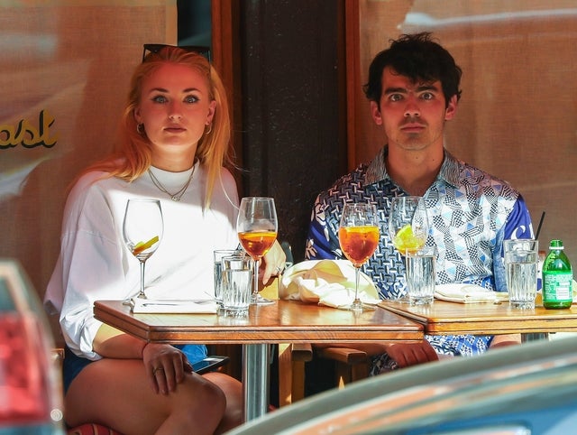 Sophie Turner and Joe Jonas troll paparazzi in May 2018