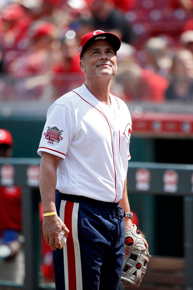 Rob Lowe throws out first pitch in reds game
