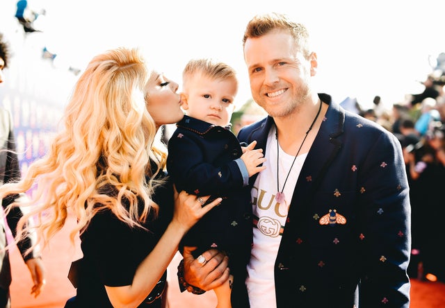 Heidi and Spencer Pratt with son at mtv movie & tv awards