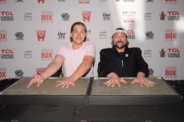 Jason Mewes and Kevin Smith handprint ceremony during comic-con