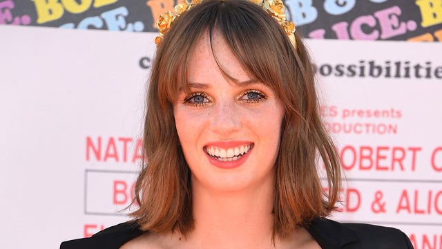 Adoring Maya Hawke » “Stranger Things” Season 4 Premiere