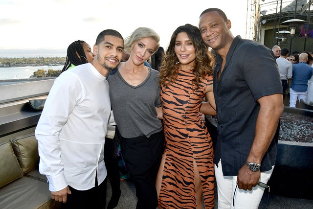 Rick Gonzalez, Katie Cassidy, Juliana Harkavy and David Ramsey at 2019 comic-con