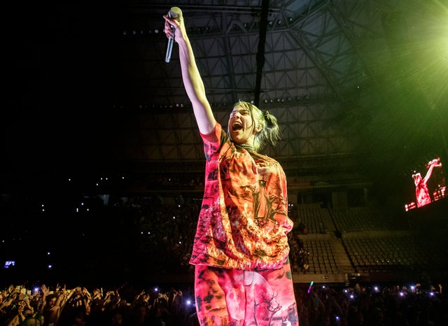 billie eilish performs in spain