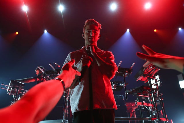 chainsmokers perform in burbank