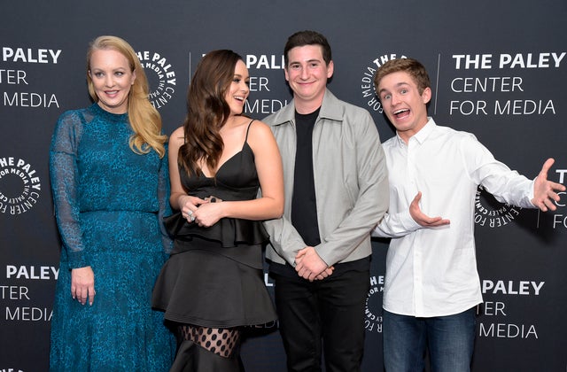 Wendi McLendon-Covey, Hayley Orrantia, Sam Lerner and Sean Giambrone 