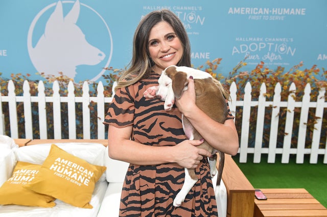 danielle fishel with dog