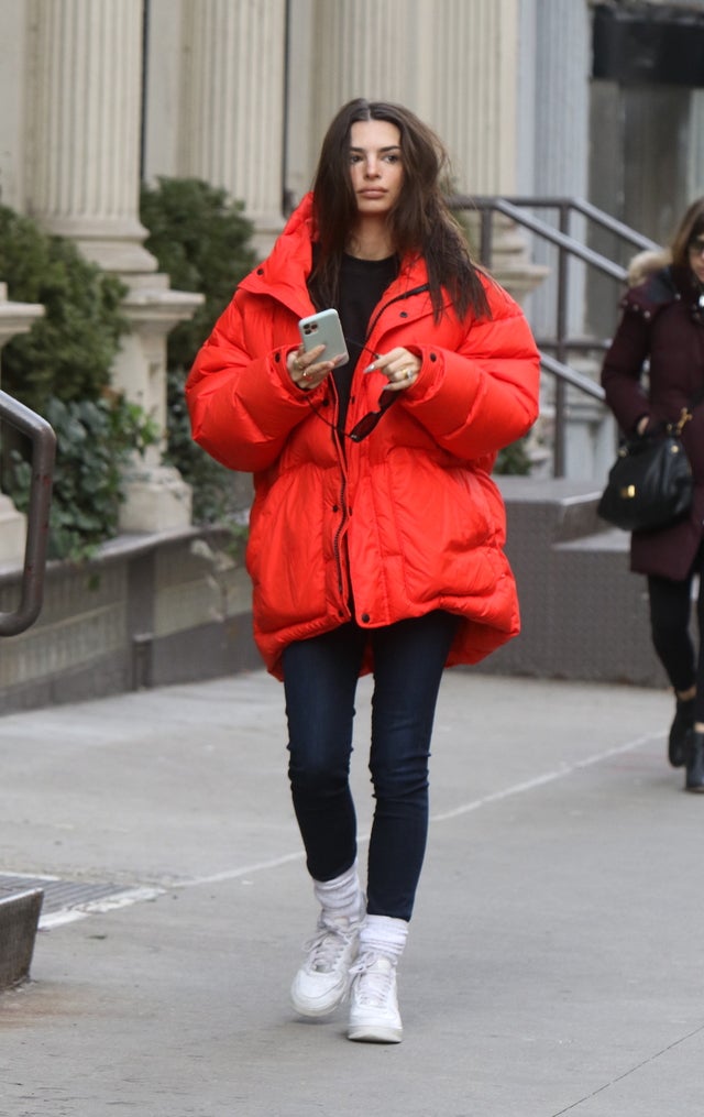 Emily Ratajkowski in nyc on 1/23