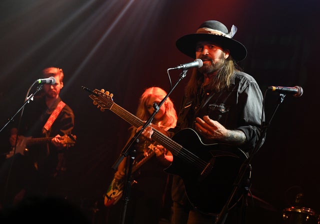 Billy Ray Cyrus performs at grammy party