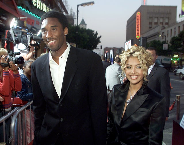 kobe and vanessa at rush hour 2 premiere in 2001