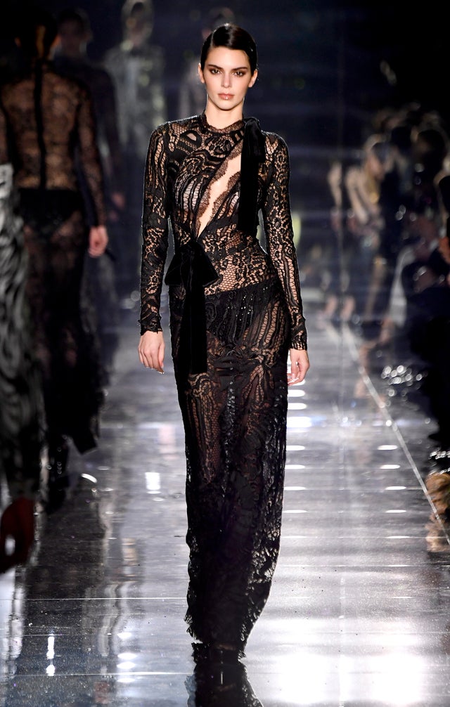 kendall jenner on tom ford runway