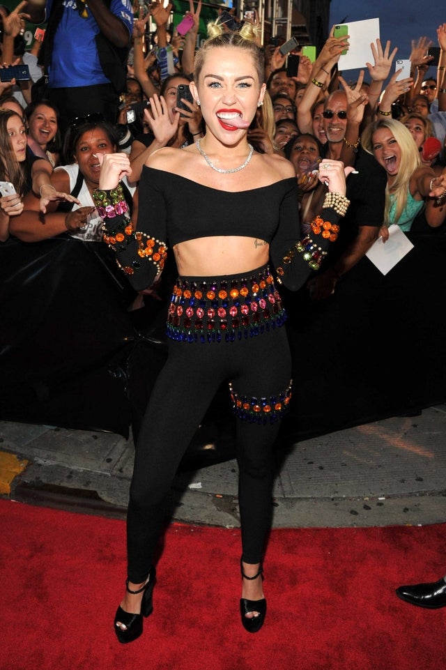 miley cyrus at 2013 vmas