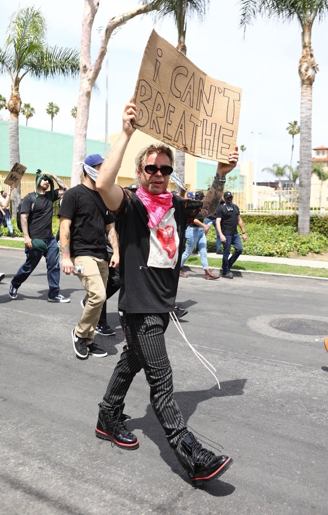 mod sun at hollywood protests
