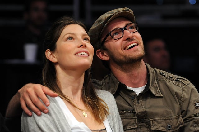 jessica biel and justin timberlake at 2009 nba playoffs game