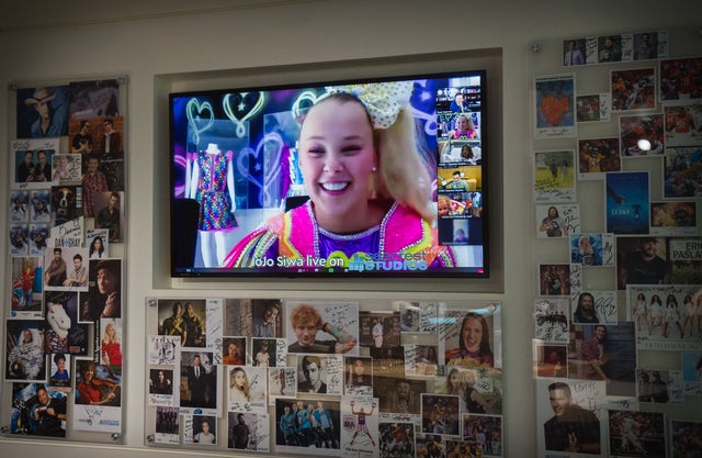 jojo siwa at children's hospital virtually