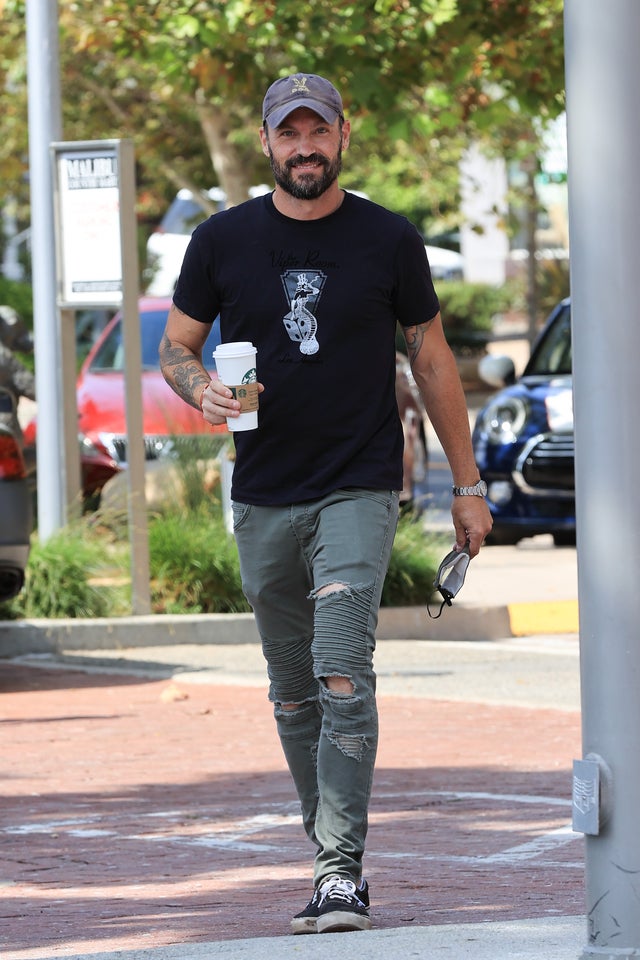 Brian Austin Green gets coffee