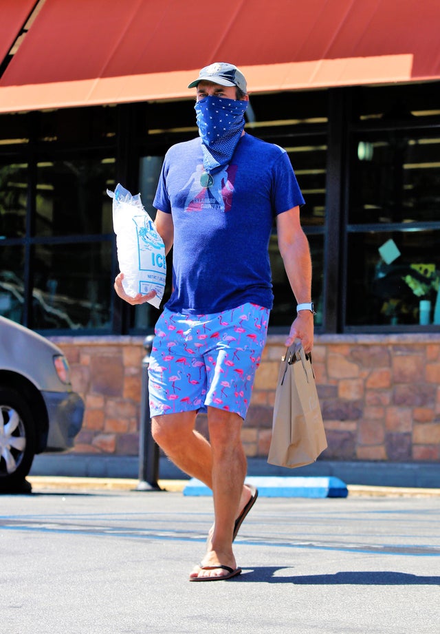 jon hamm at grocery store