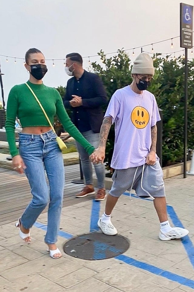 Justin bieber hotsell wearing yeezy v2